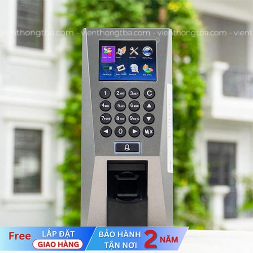 may-cham-cong-van-tay-the-cam-ung-kiem-soat-cua-ronald-jack-f18